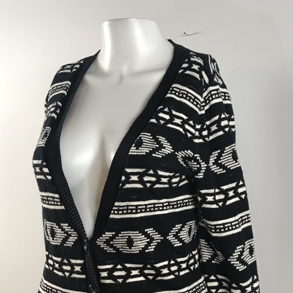 Aztec Pattern Long Sleeve Cardigan by Mossimo - Picture 2 of 7